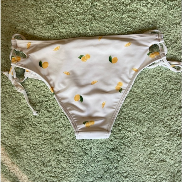 Aeropostale Woman’s Two Piece Bikini Set Size XS/S - Picture 5 of 6